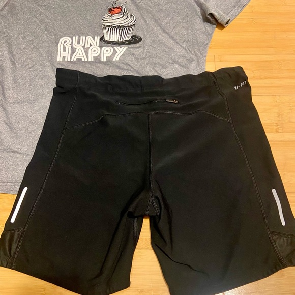 Nike Dri-FIT Running Shorts + Brooks Run Happy Tee Bundle Women’s L - Picture 2 of 9